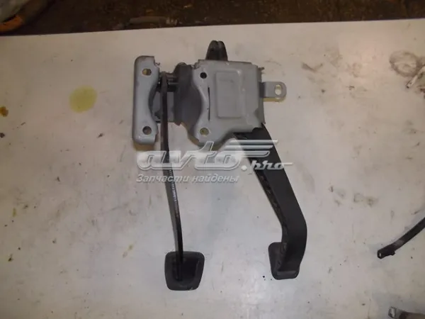  8200215958 Renault (RVI)