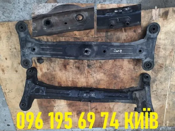 Балка задня 5120633012 Toyota