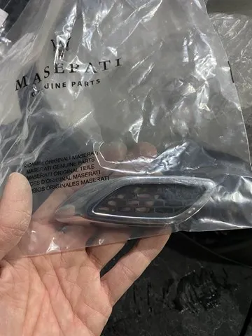  670040331 Maserati