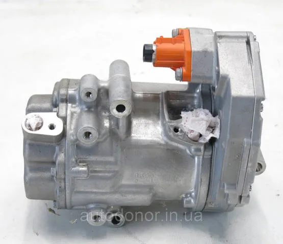 Компресор кондиціонера 926005MP0A Nissan/Infiniti
