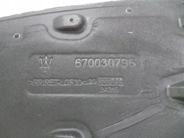 Захист днища, правий 670030796 Maserati