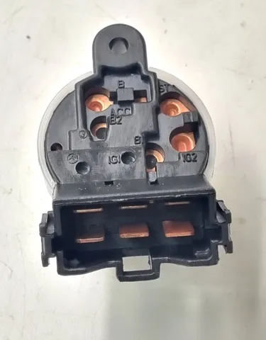Контактна група SW9005 Matomi