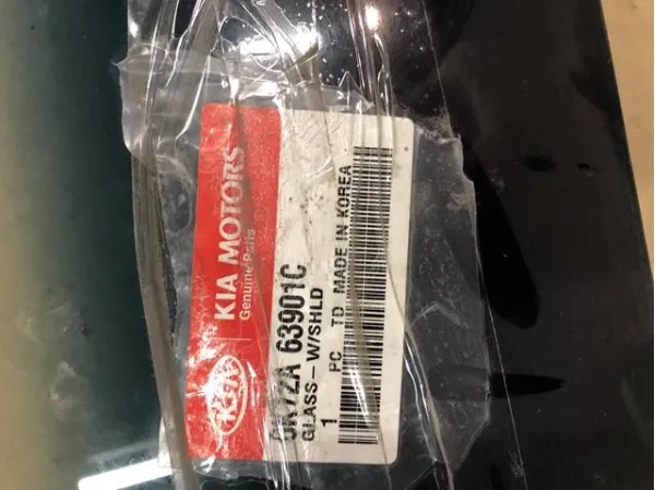 Автомобільне скло на KIA Pregio  TB