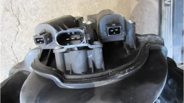 Впускний колектор 11617531618 BMW