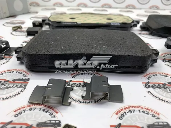 Передні тормозні колодки A0004206803 Mercedes
