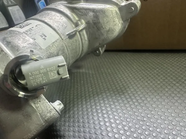Помпа водяна (насос) охолодження, в зборі з корпусом A6562002100 Mercedes