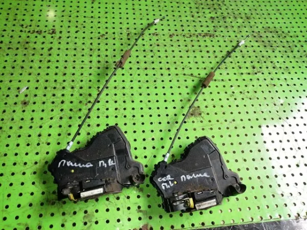 Замок передньої лівої двері Toyota RAV4 IV