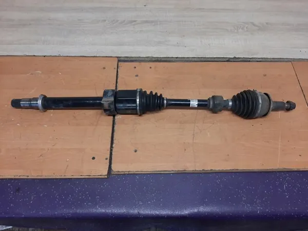 Піввісь права 4341005440 Toyota