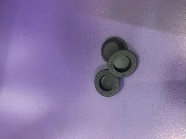 Заглушка днища кузова Mercedes E W124