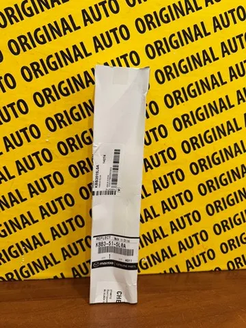 Катафот (відбивач) заднього бампера, правий KBB3515L0A Mazda
