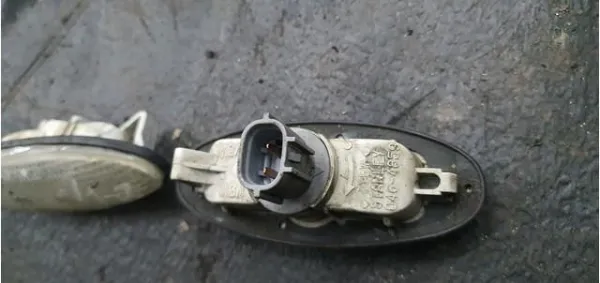  UM4751120 Mazda