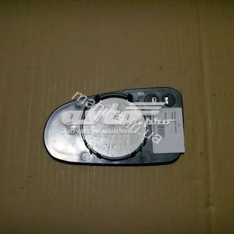 Дзеркало праве 1803918180 Geely