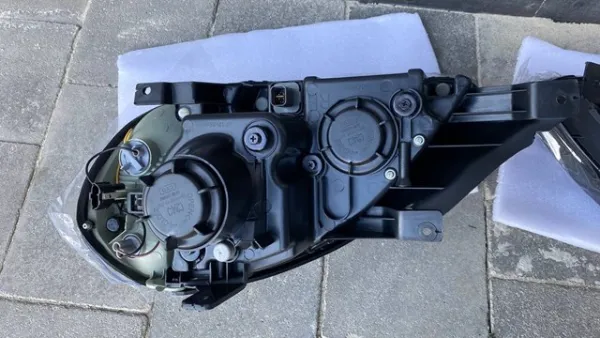 Фара права 92102H1011 Hyundai/Kia