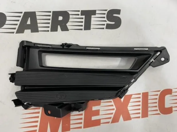 Обід (окантовка) фари протитуманної 71156TPGA60 Honda