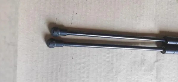 Амортизатор багажника GS0696 Magneti Marelli