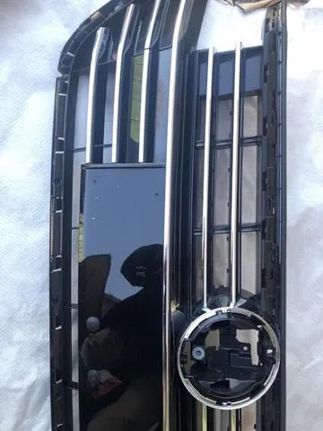 Решітка радіатора 3G8853651SZLL VAG