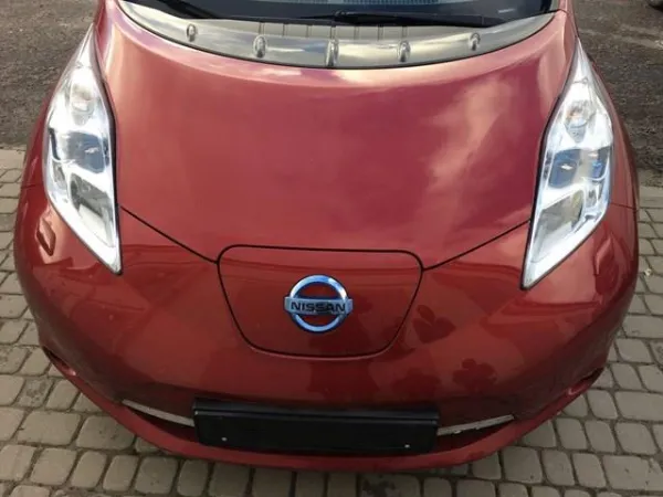 Передній бампер 620223ND1H Nissan/Infiniti