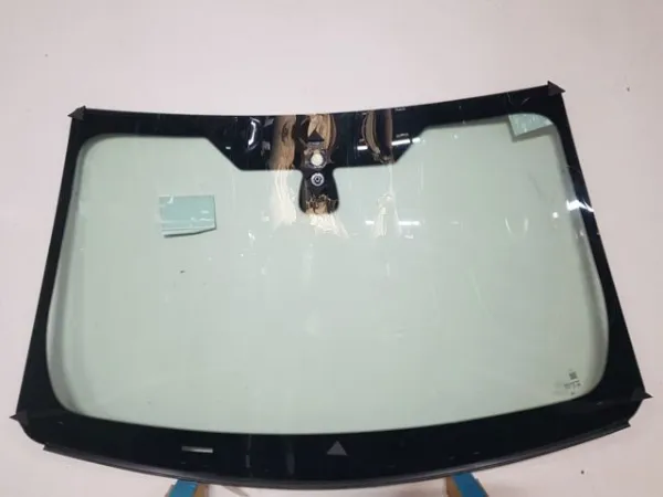 Скло лобове Ford Focus IV