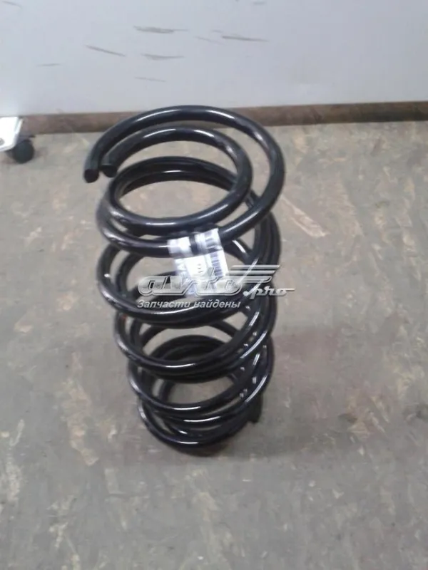 Пружина передня 5401095F0B Nissan/Infiniti