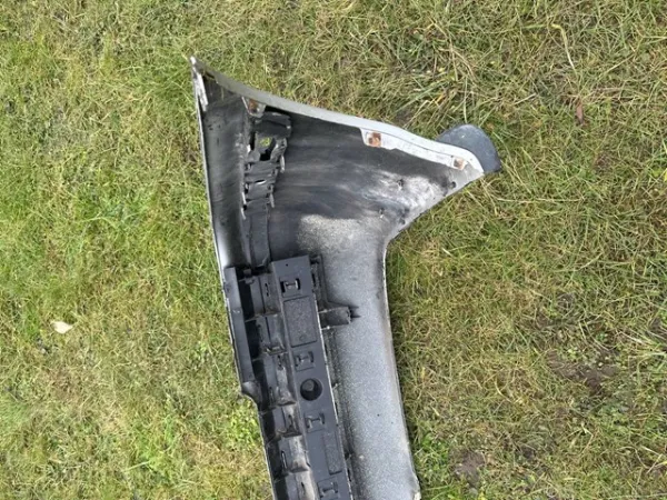 Задній бампер 30865902 Volvo