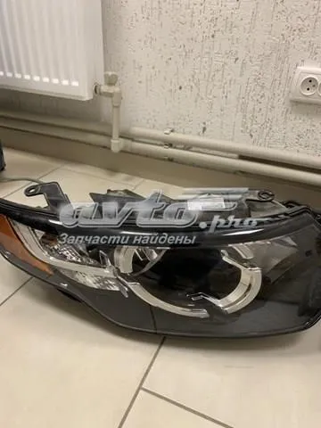Фара права LR137238 Land Rover