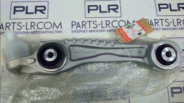Важіль передньої підвіски нижній, правий LR152741 Land Rover
