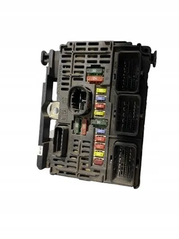Блок запобіжників 9661682580 Peugeot/Citroen