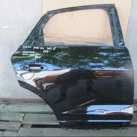 Двері задні, праві 83A833052A VAG