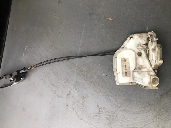  8220161MA1 Suzuki