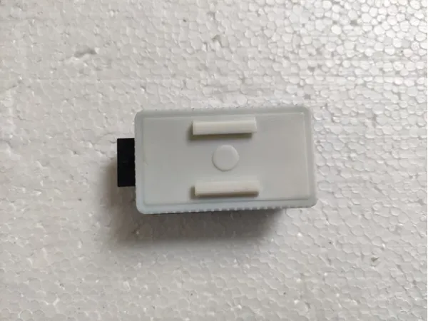  111858000C Tesla