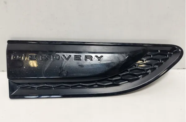 Накладка переднього лівого крила LR142549 Land Rover