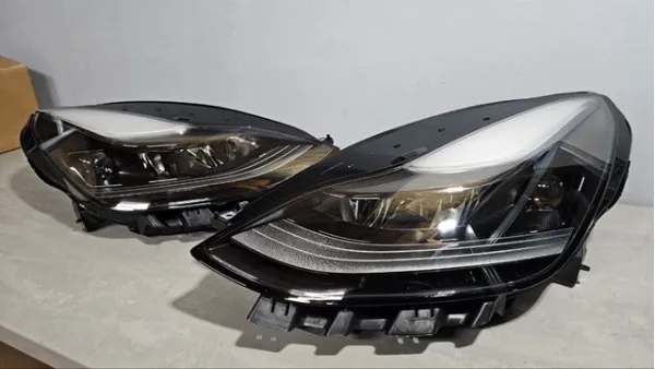 Фара ліва ZTS1100L Signeda