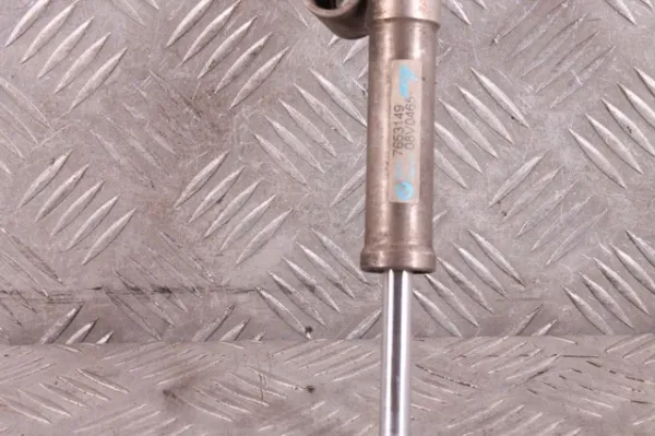 Амортизатор передній 31427653149 BMW