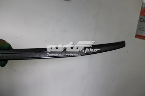 Накладка решітки радіатора нижня 5311112B40 Toyota