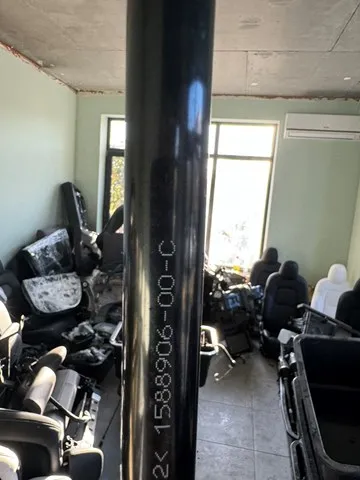 158890600C Tesla