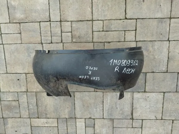 Підкрилок передній правий 1M0809962 VAG