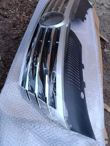 Решітка радіатора 95G105 Polcar
