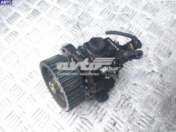 Паливний насос високого тиску 55204599 Opel