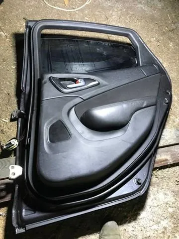 Двері задні, ліві 05074525AE Chrysler