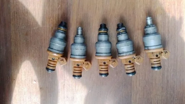 Паливні форсунки 0280150785 Bosch