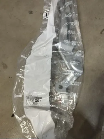 Петля капота, права 9838511280 Peugeot/Citroen