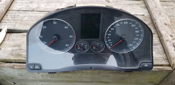 Приладова дошка-щиток приладів 1K0920871B VAG