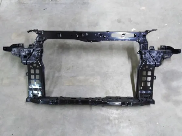 Рамка радіатора 641012W000 Hyundai/Kia