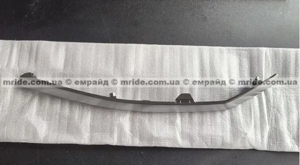 Накладка бампера переднього, ліва 86595GI010SCR Hyundai/Kia