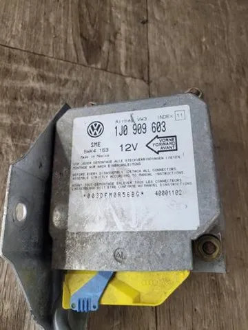 Модуль-процесор керування подушки безпеки 1J0909603 VAG