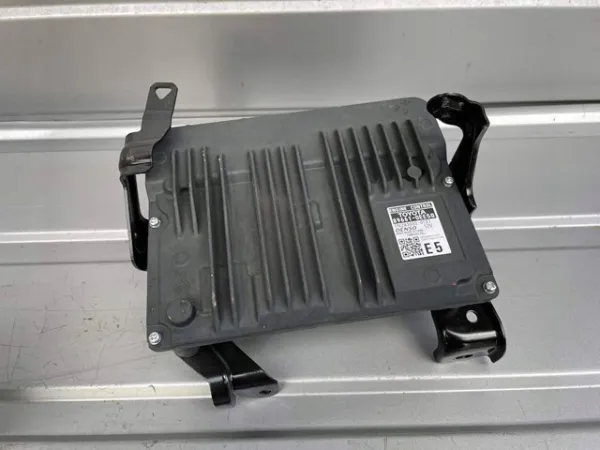 Електронний блок керування двигуном 896610EE50 Toyota