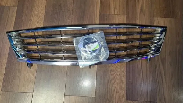 Решітка радіатора 7947008D11 Ssang Yong