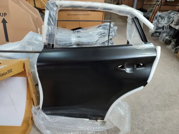 Двері задні, ліві 6700448260 Toyota