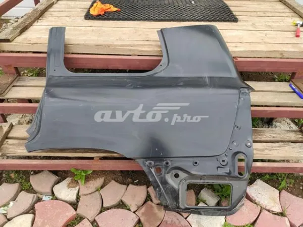 Крило заднє ліве 6161260A00 Toyota
