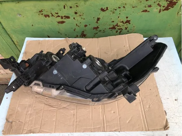 Фара права 811100KJ71 Toyota